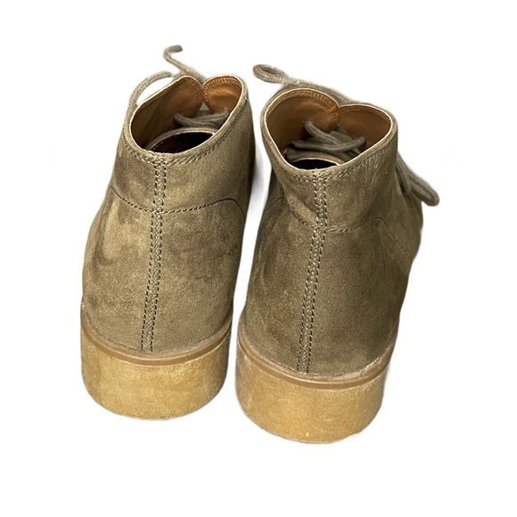 American Eagle Vegan Suede Olive Desert bootie Size 10 - Picture 4 of 7